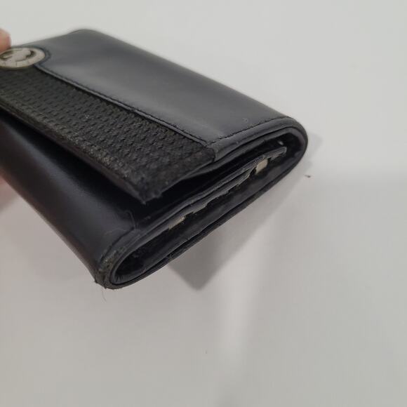 Hunting World Key Case Hooks Holder Wallet Logo Black Trifold Leather Italian - Picture 8 of 9